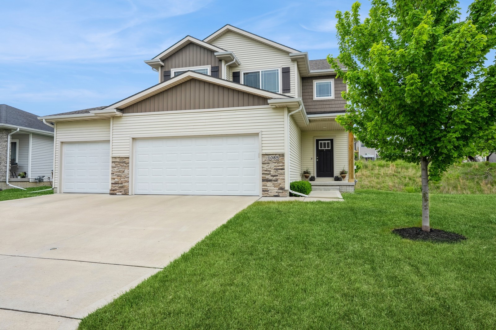 1085 Juniper Drive, Carlisle, Iowa image 2