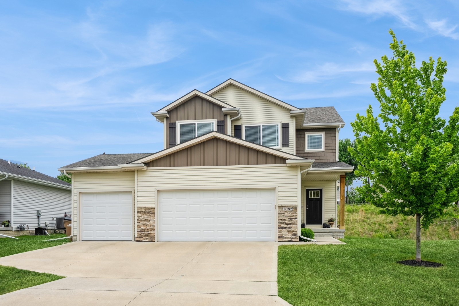 1085 Juniper Drive, Carlisle, Iowa image 1