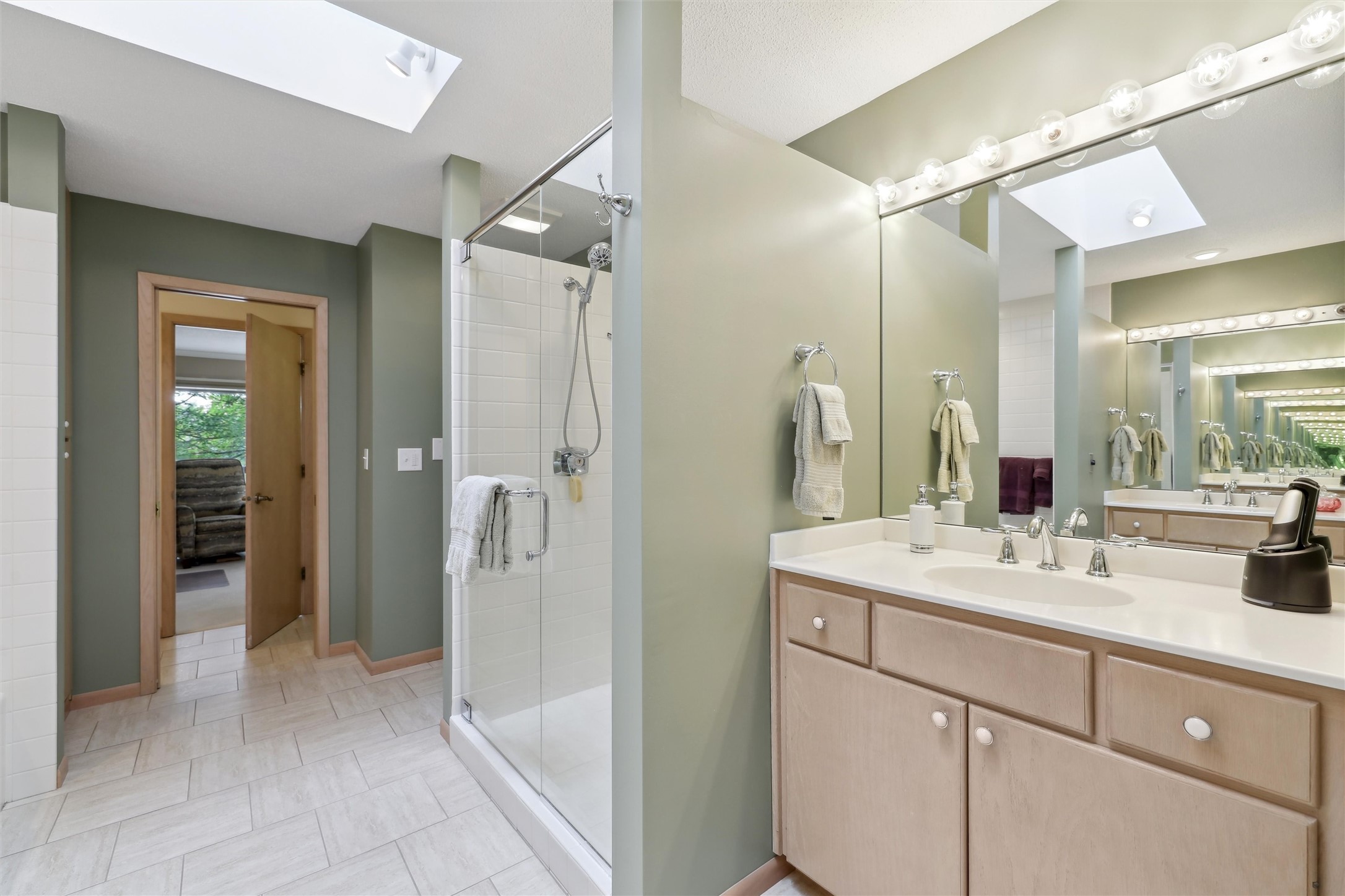 668 58th Street #4, West Des Moines, Iowa image 19