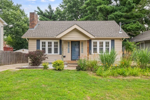 Homes For Sale - 2019 40th Place<br/> Polk County, Des Moines, IA 50310