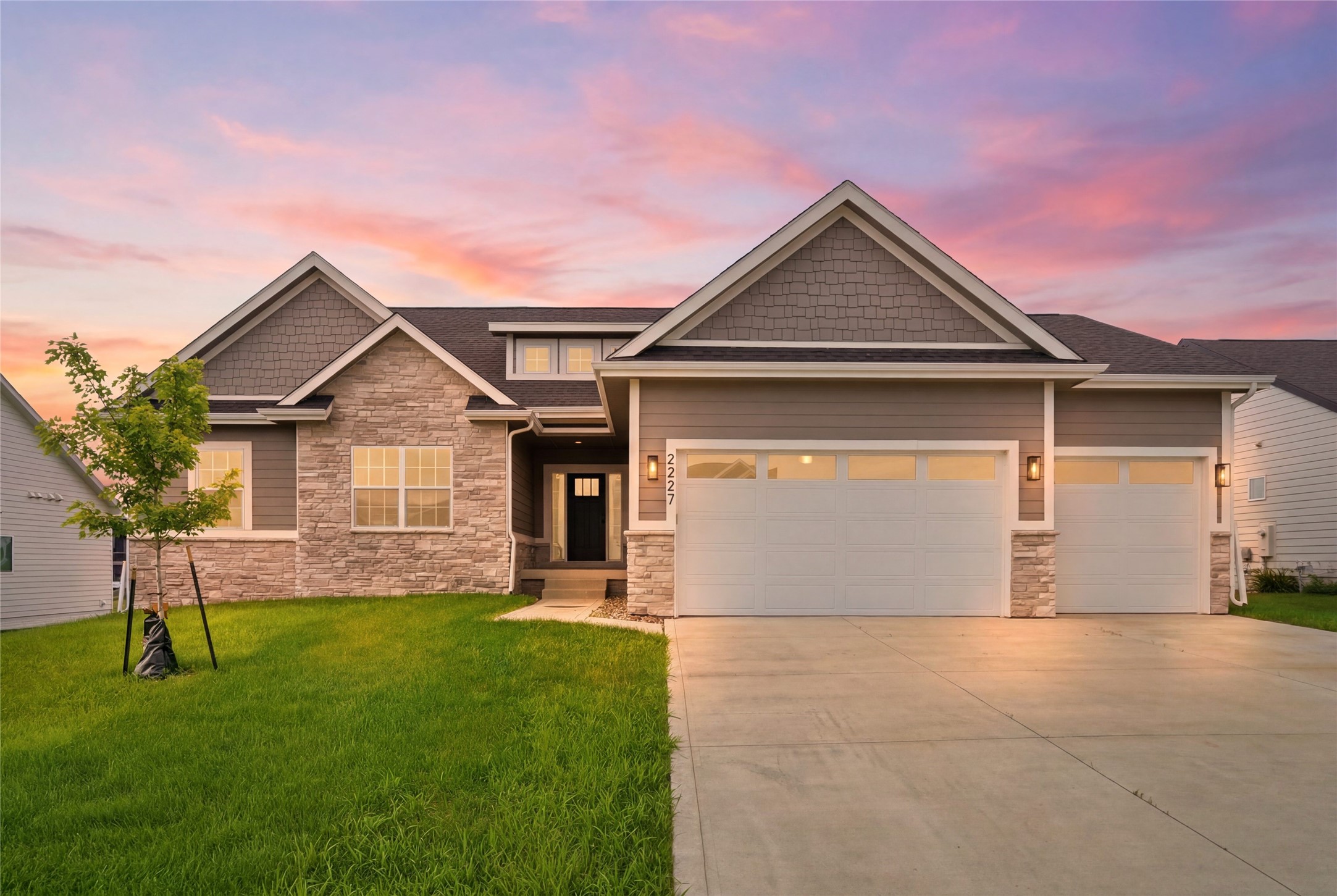 Photo 1 of 35 — 2227 Green Leaf Circle, Norwalk, IA 50211