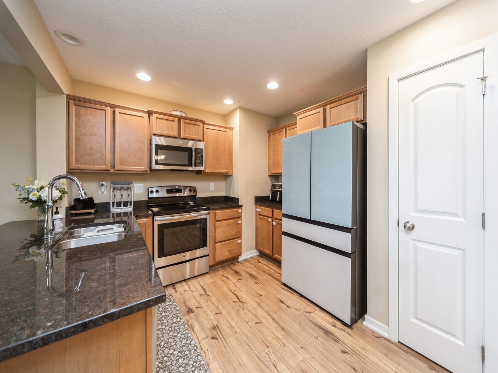 637 Newport Place, Norwalk, Iowa image 4