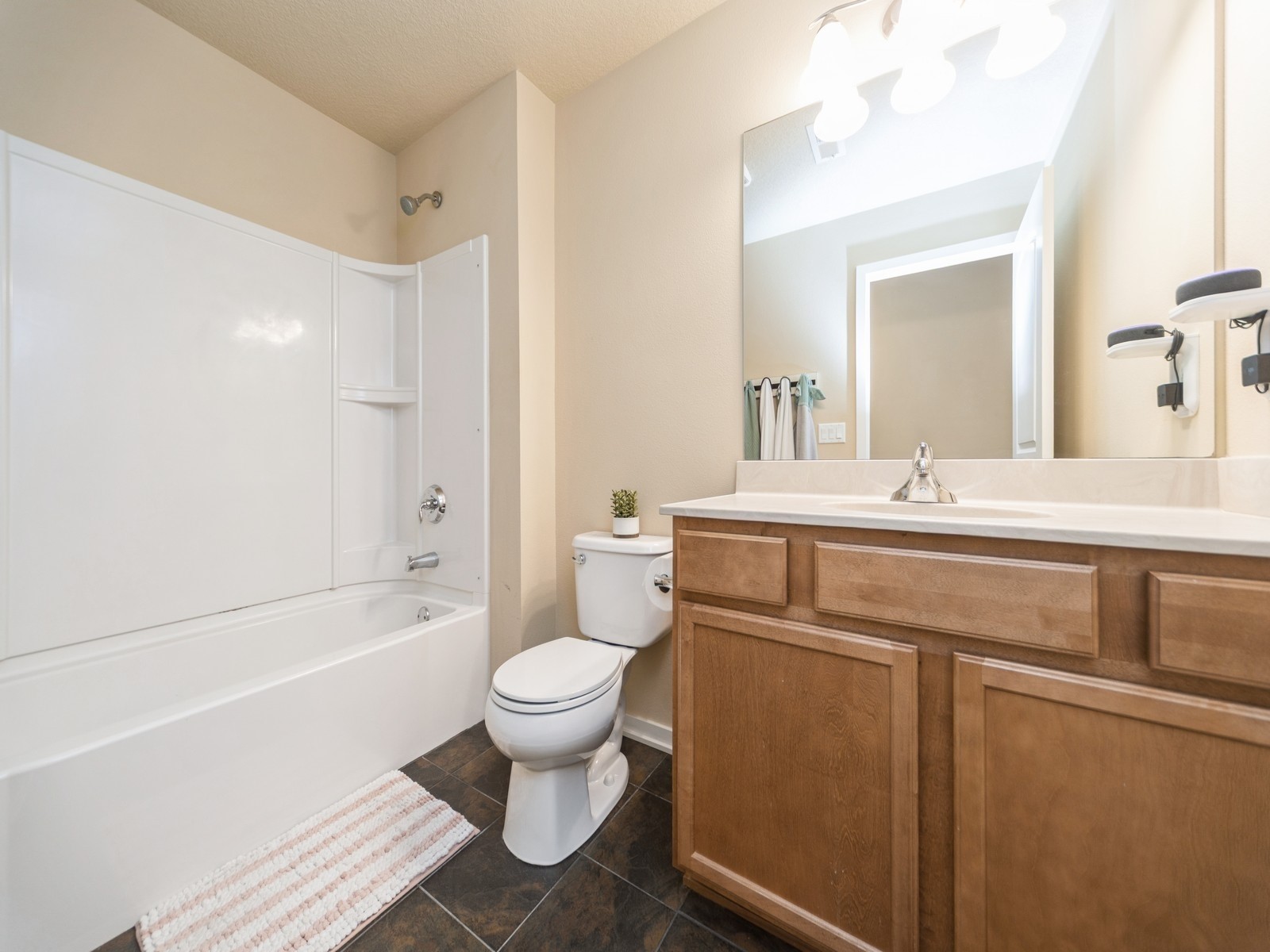 637 Newport Place, Norwalk, Iowa image 16