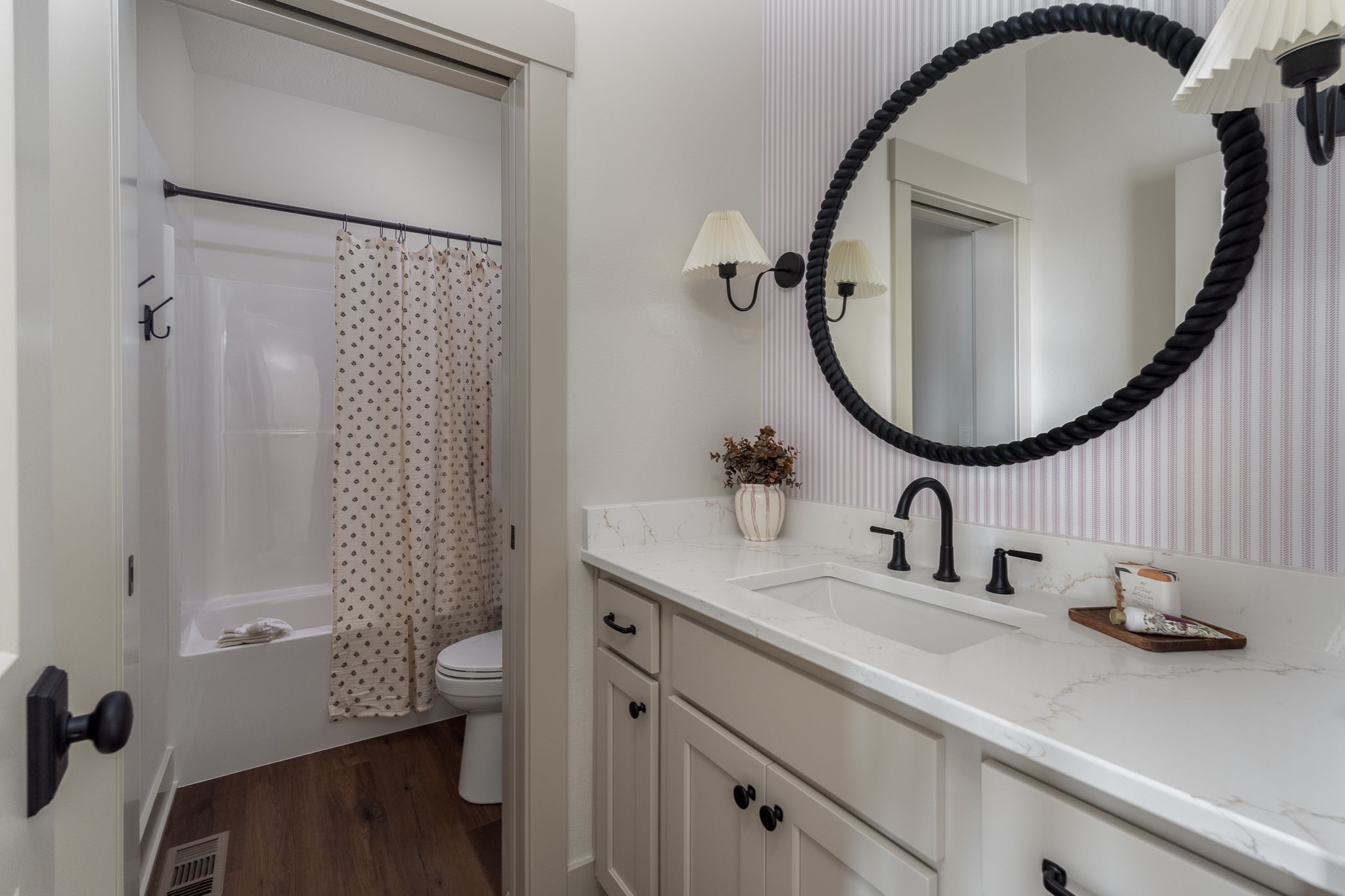 2300 Timberview Drive, Norwalk, Iowa image 21