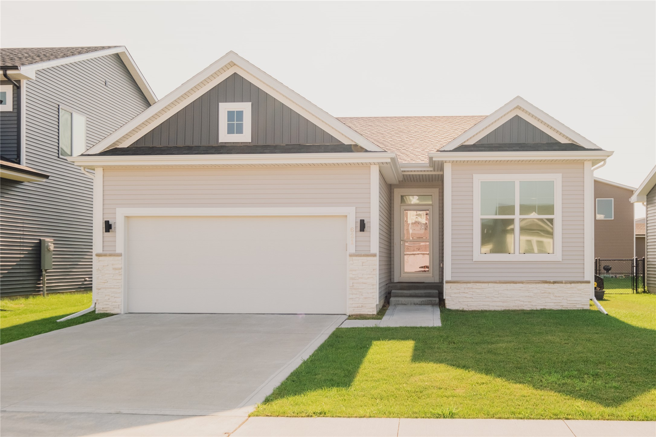621 NE Hunter Drive, Ankeny, Iowa image 1