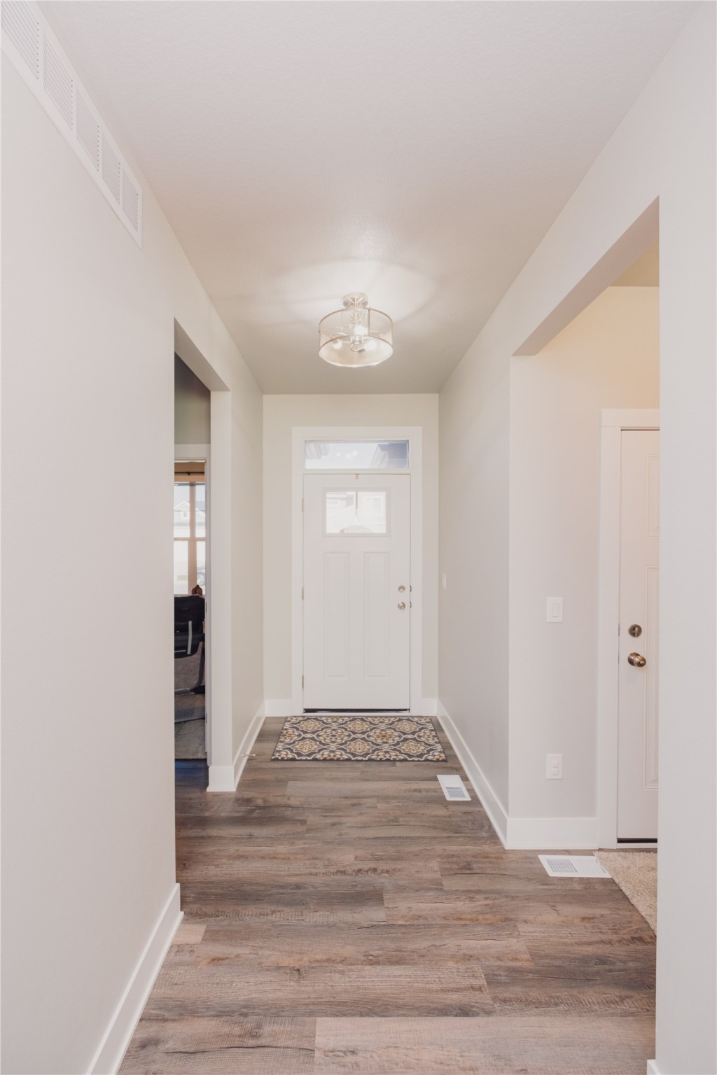 621 NE Hunter Drive, Ankeny, Iowa image 2