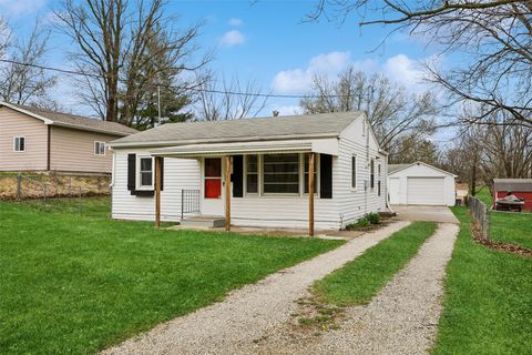 Homes For Sale - 510 W 5th Avenue<br/> Warren County, Indianola, IA 50125