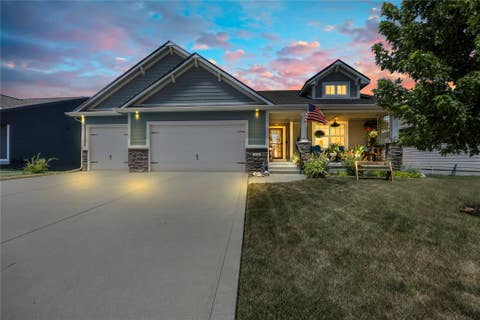 Homes For Sale - 1151 34th Street<br/> Altoona, IA 50009