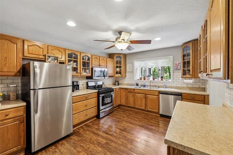 Homes For Sale - 7404 SW 17th Street<br/> Polk County, Des Moines, IA 50315
