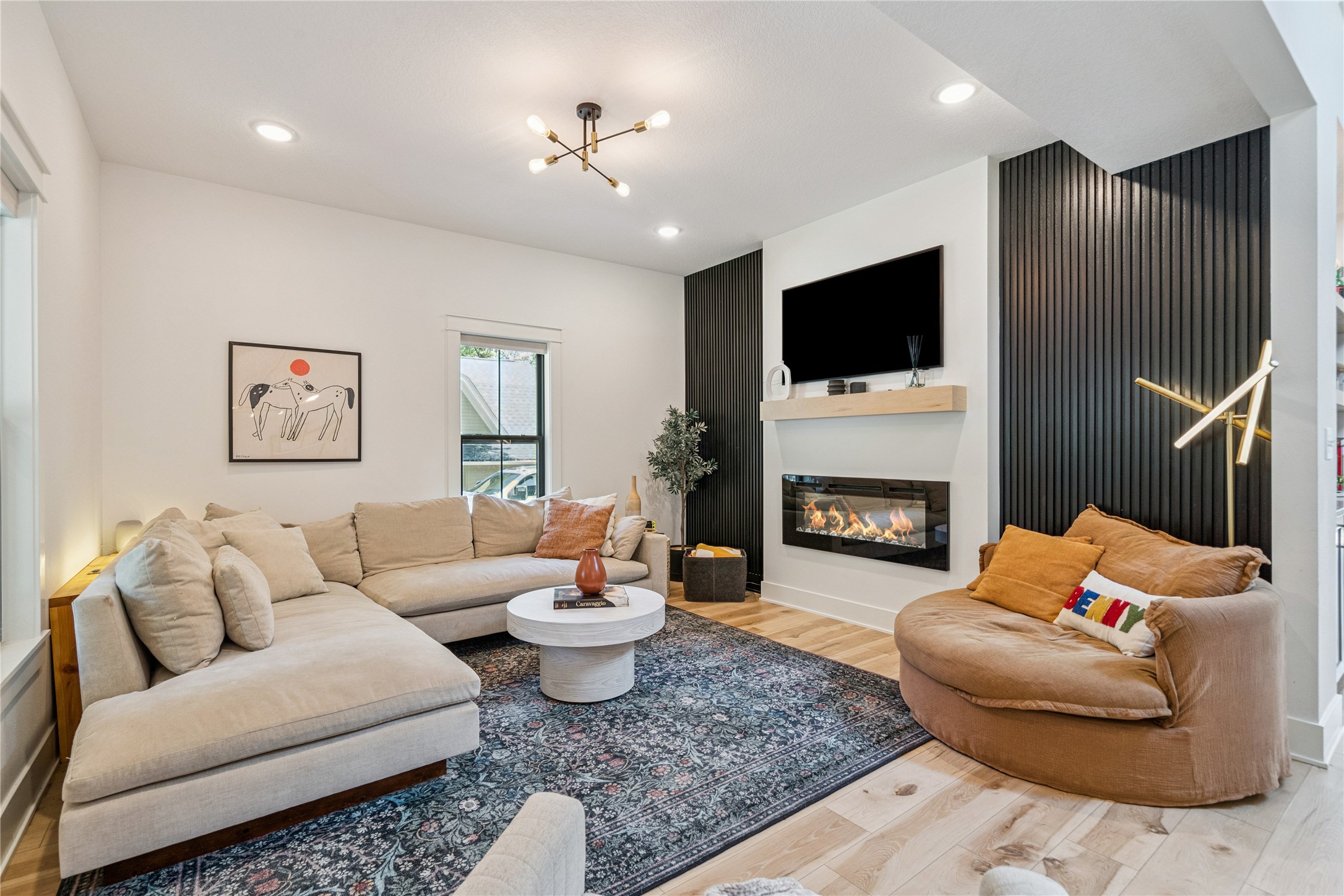 3802 Lincoln Place Drive