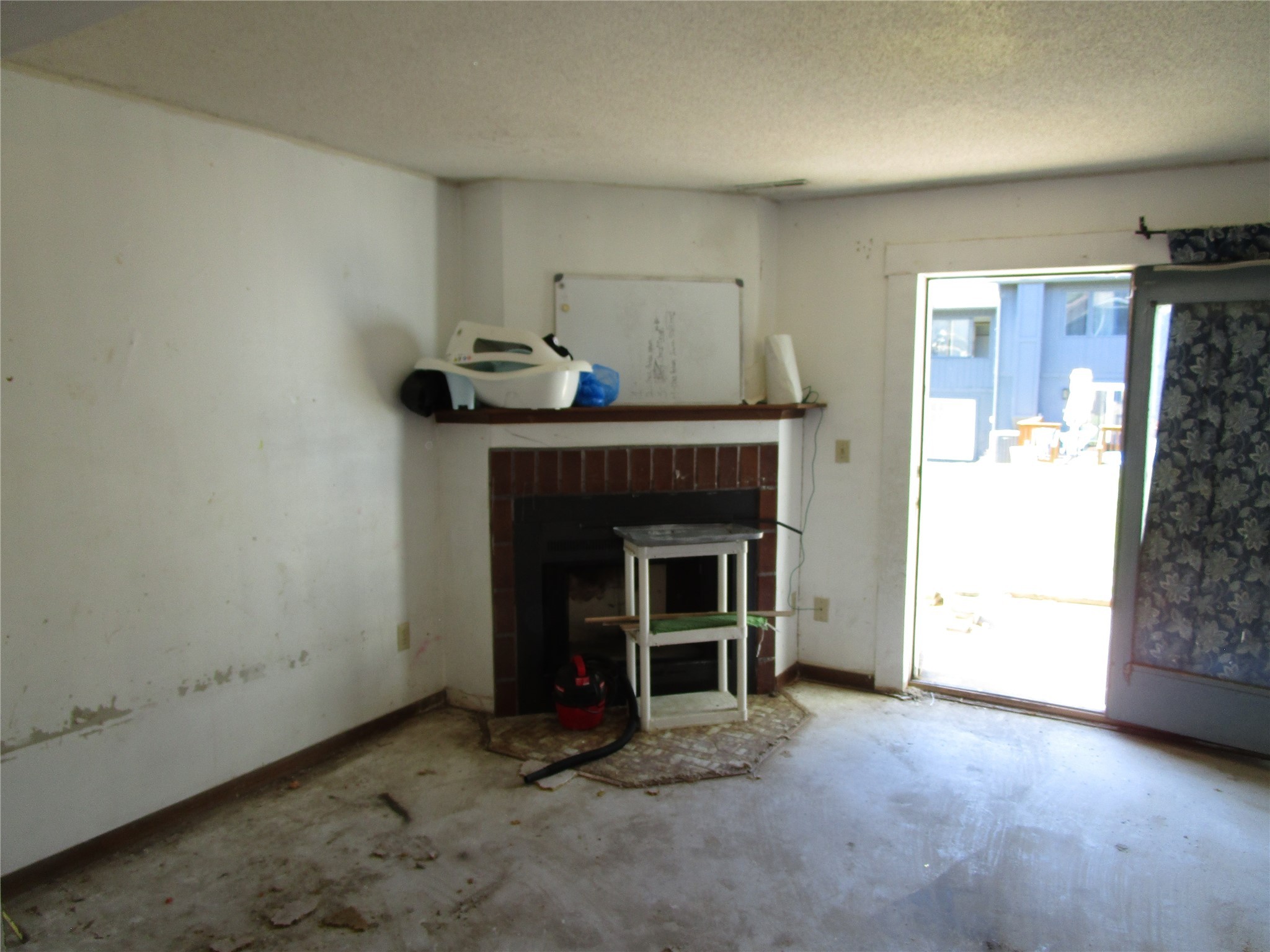 Des Moines, Iowa 50314, United States, 2 Bedrooms Bedrooms, ,1 BathroomBathrooms,Residential,Active,186024