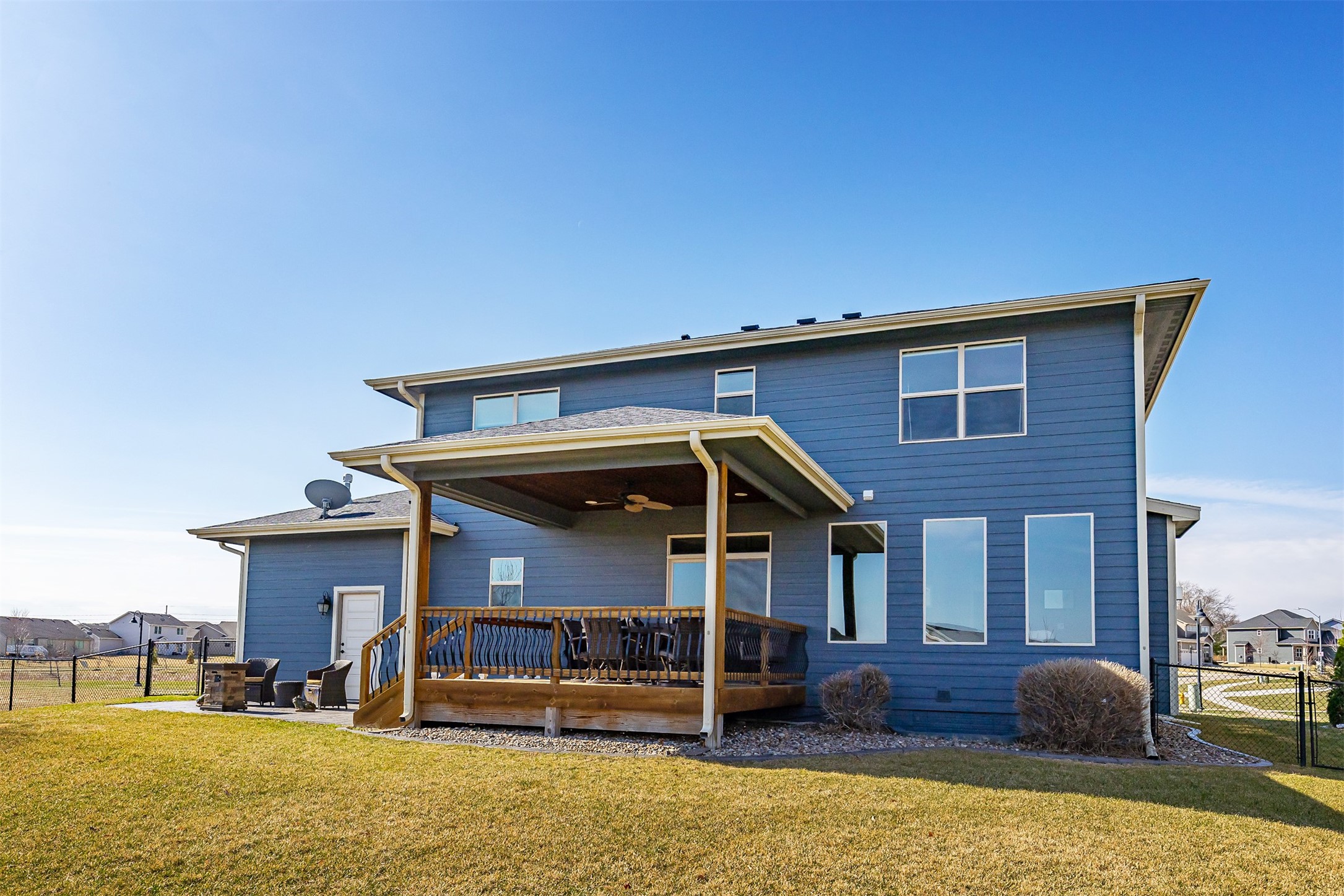 3657 Berkshire Parkway, Clive, Iowa image 33