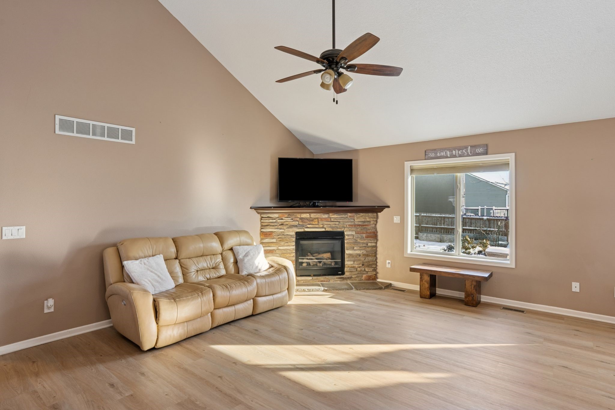 1301 Caitlin Court SE