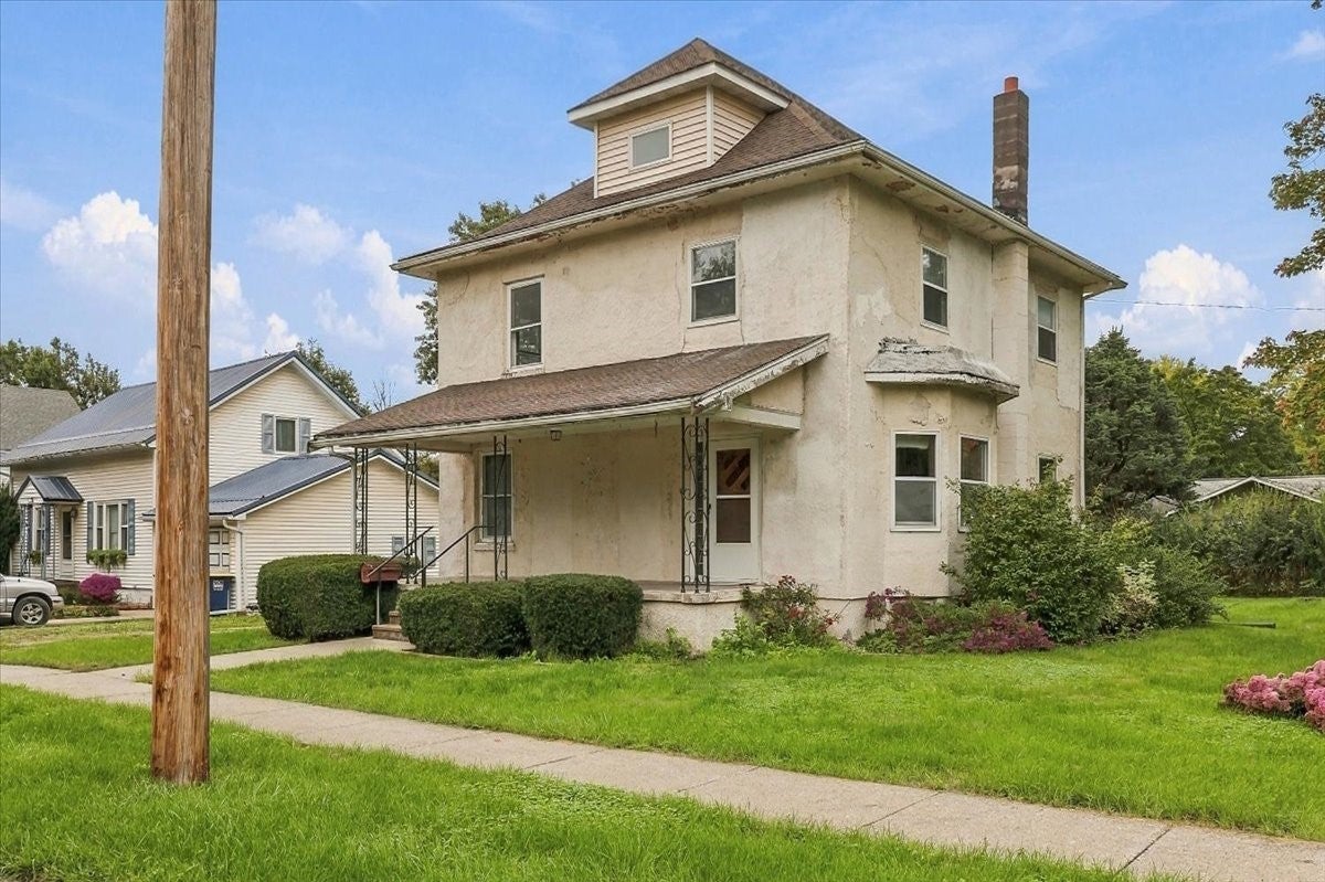 608 Washington Street - Photo 2