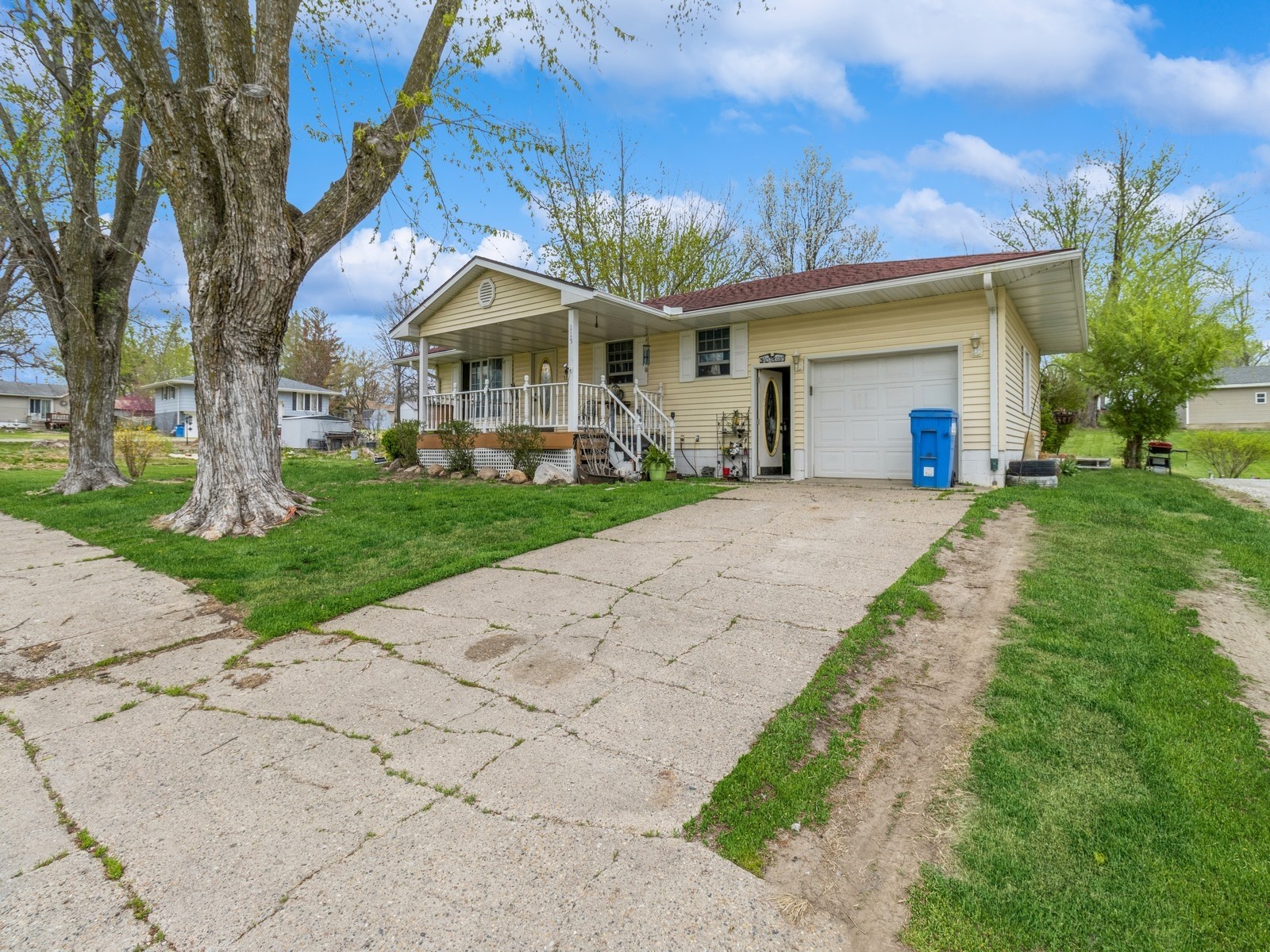 115 N Vine Avenue, Lacona, Iowa image 3