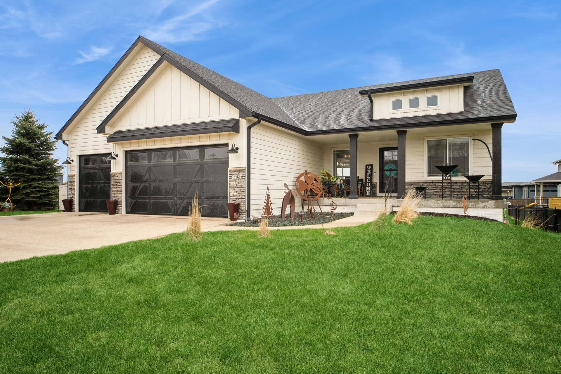 1605 Timberview Drive, Norwalk, Iowa image 1