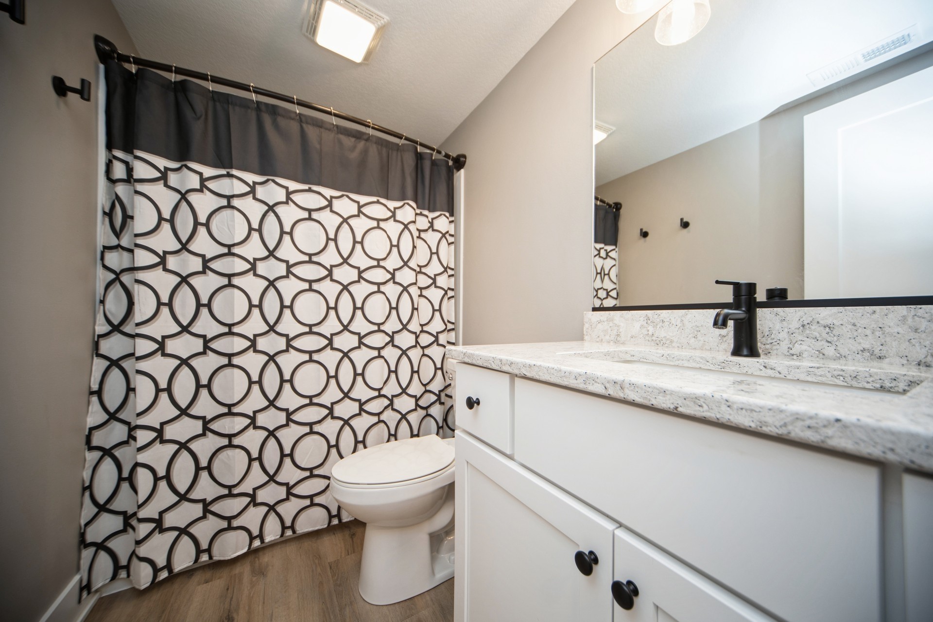 1605 Timberview Drive, Norwalk, Iowa image 26