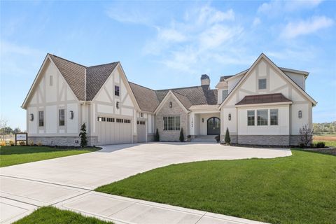 11864 Meadow Springs Drive Johnston IA 50131