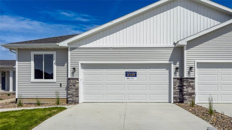 Condo For Sale - 1558 Foxtail Drive<br/> Altoona, IA 50009