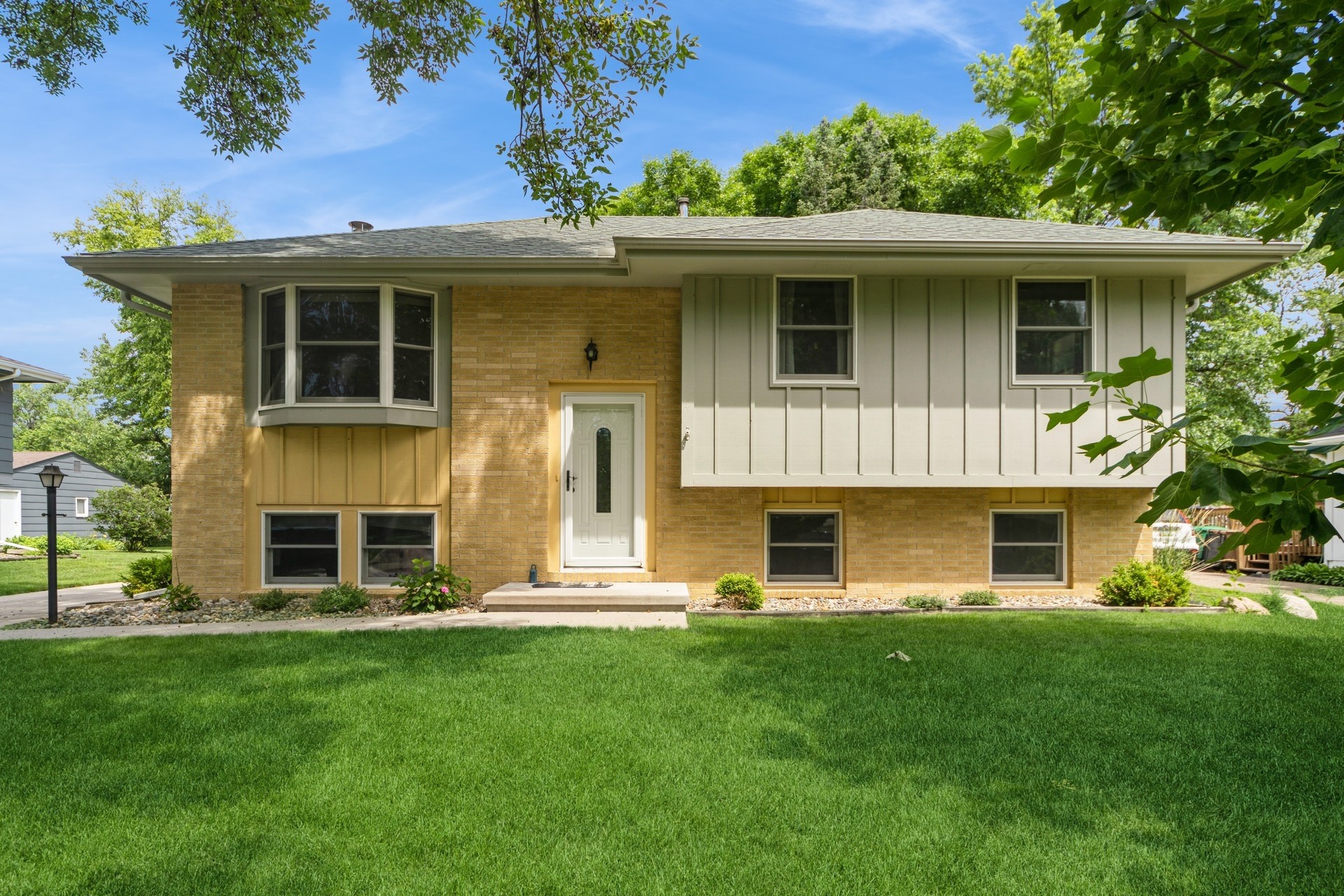 Altoona, Iowa 50009, United States, 4 Bedrooms Bedrooms, ,2 BathroomsBathrooms,Residential,Active,167946