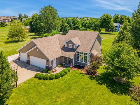 Single Family Residence in Polk City IA 9149 Lakeridge Lane.jpg