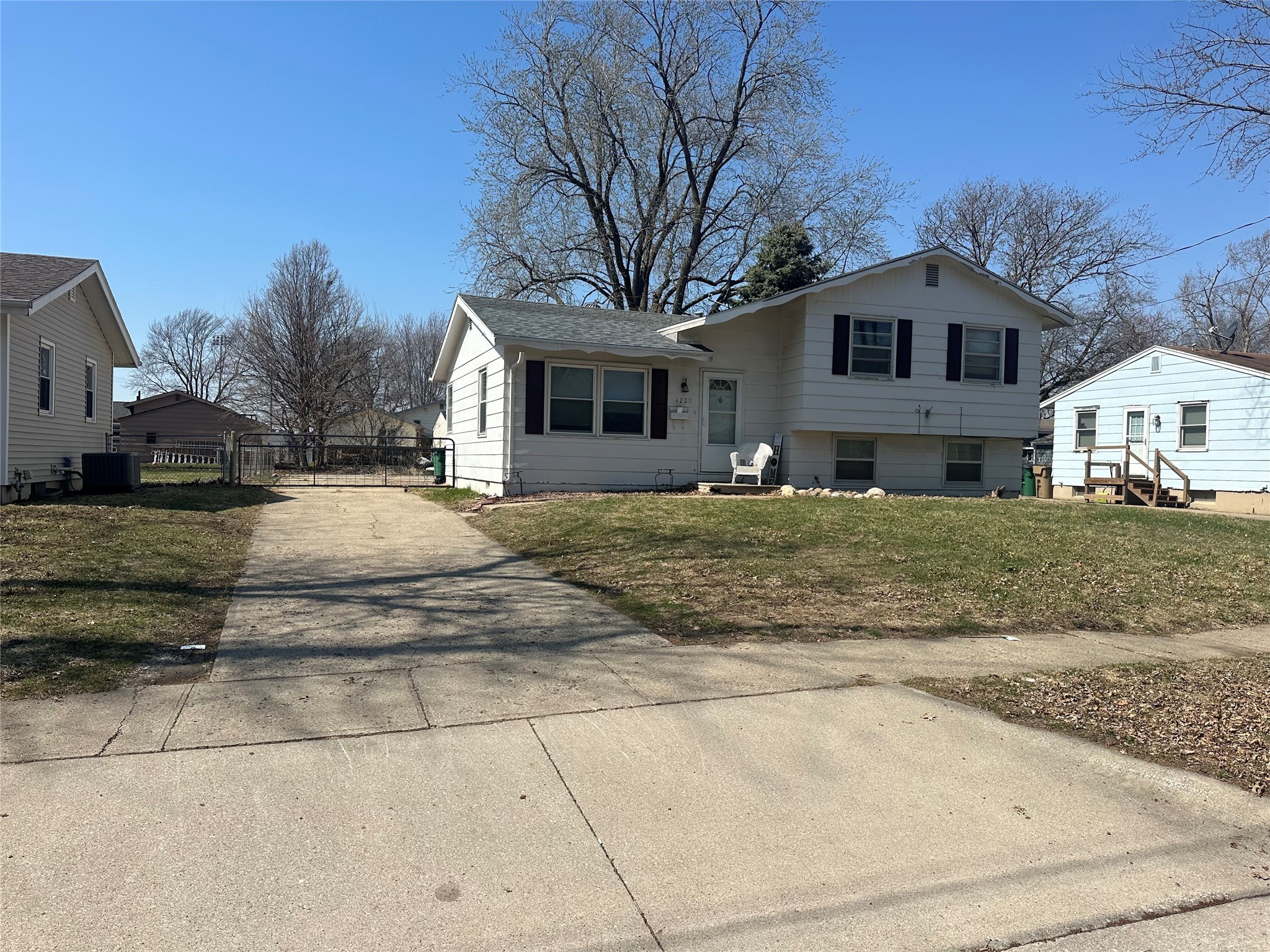 201 Maxwelton Drive, Des Moines, Iowa image 1