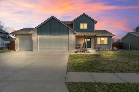 Homes For Sale - 302 Upstill Street<br/> Gilbert, IA 50105