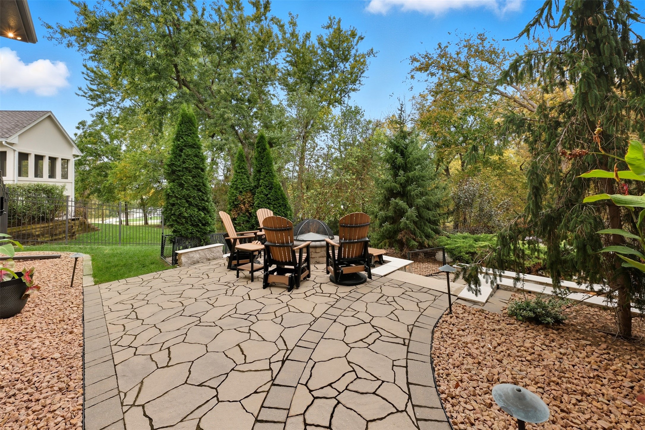 West Des Moines, Iowa, 50266, United States, 5 Bedrooms Bedrooms, ,5 BathroomsBathrooms,Residential,Active,1964503