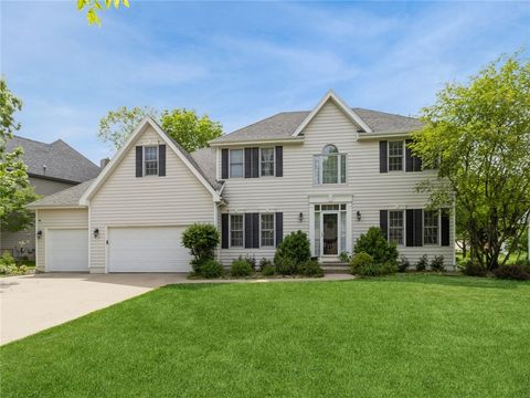 Single Family Residence in Johnston IA 8113 Hardwicke Drive.jpg