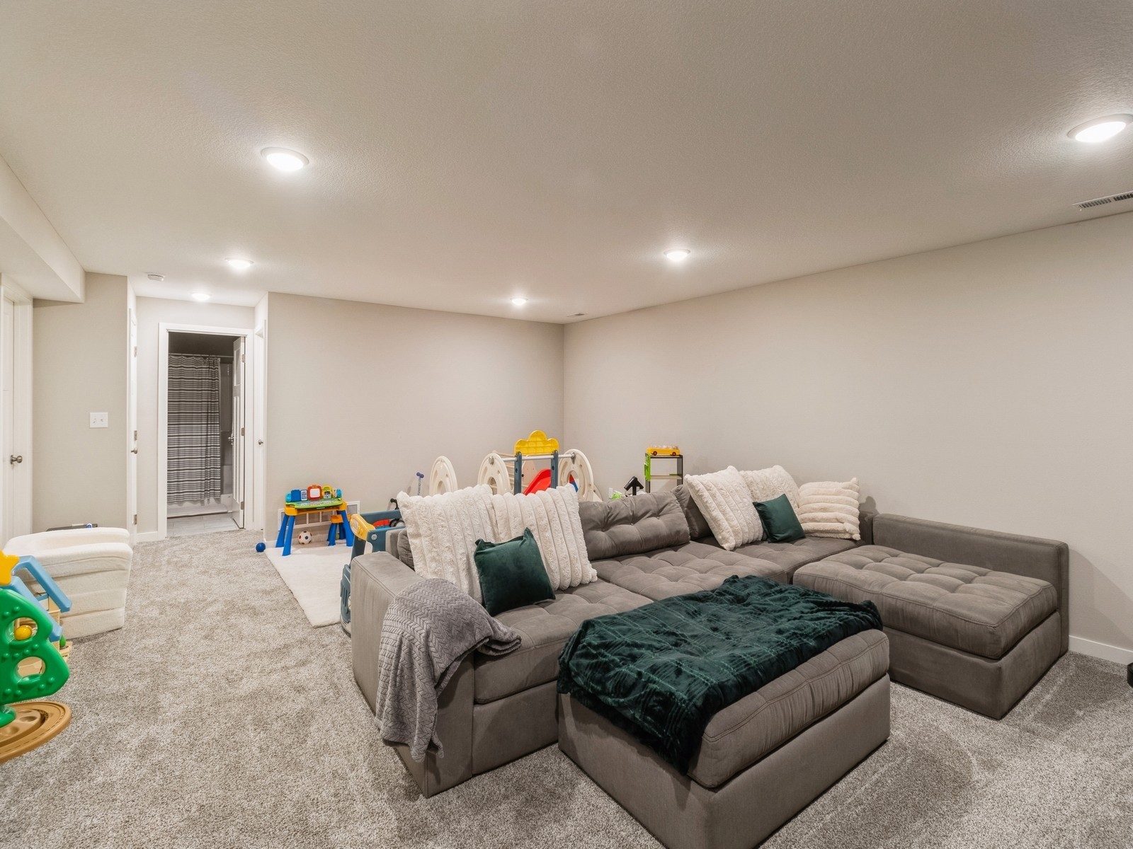 421 Wicker Drive, Huxley, Iowa image 18