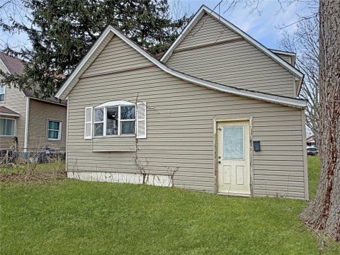 Homes For Sale - 1105 Euclid Avenue<br/> Des Moines, IA 50313