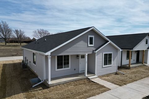 Homes For Sale - 1003 Willow Drive<br/> Carroll County, Manning, IA 51455