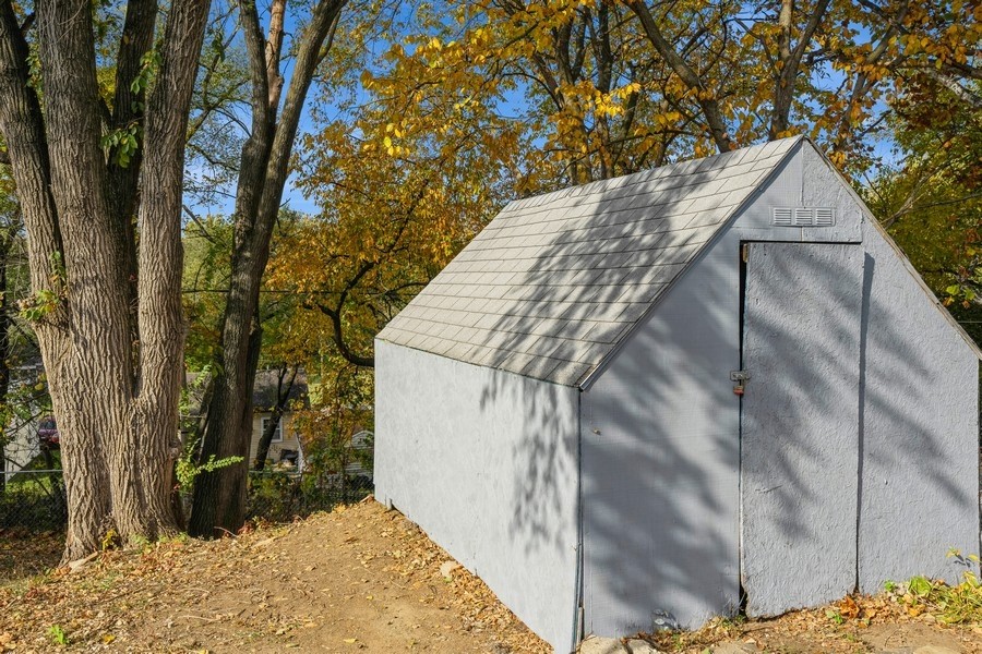 1628 10th Avenue, Grinnell, Iowa image 32