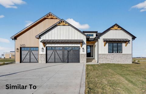 215 NW Woodmoor Drive Waukee IA 50263
