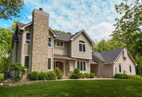 34335 White Oak Lane Cumming IA 50061
