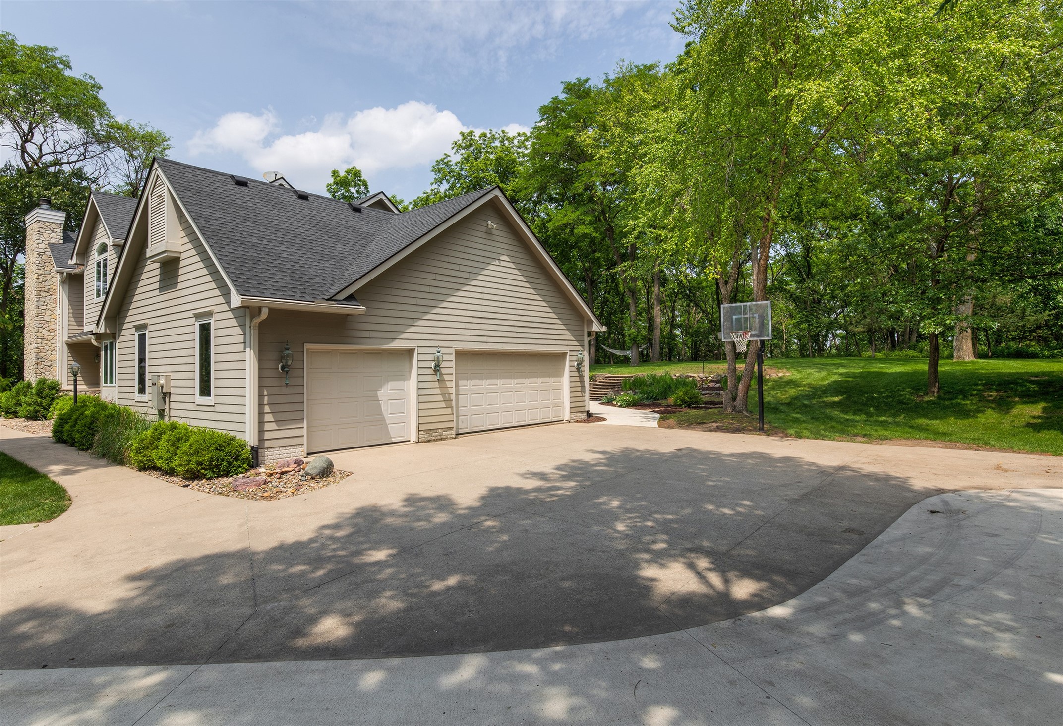 34335 White Oak Lane