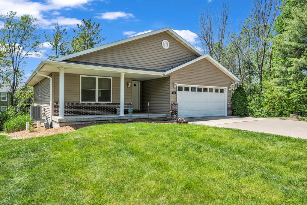 501 E 19th Street #10, Newton, Iowa image 4