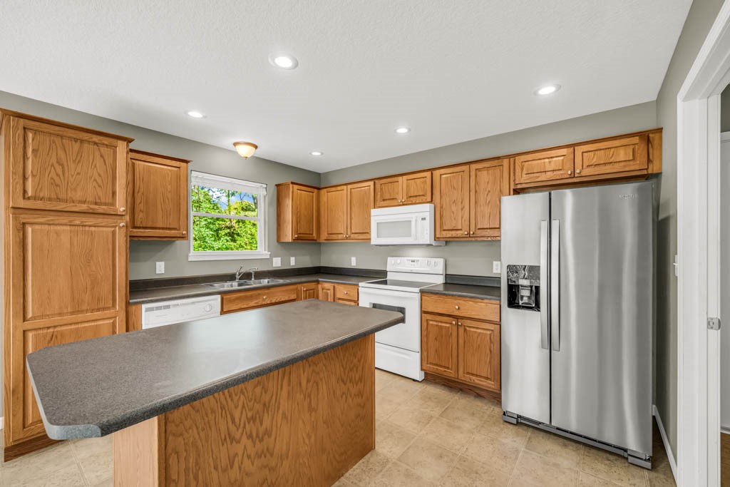 501 E 19th Street #10, Newton, Iowa image 9
