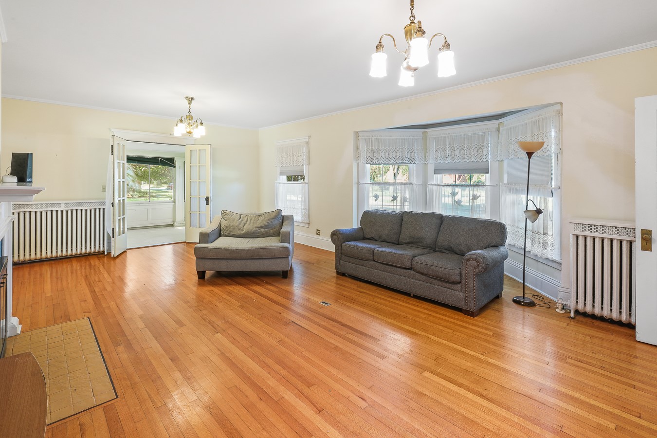 702 E Montgomery Street