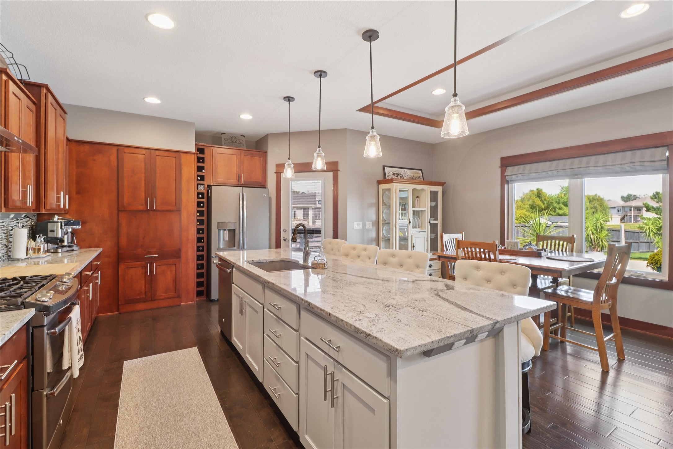 1825 Falcon Drive