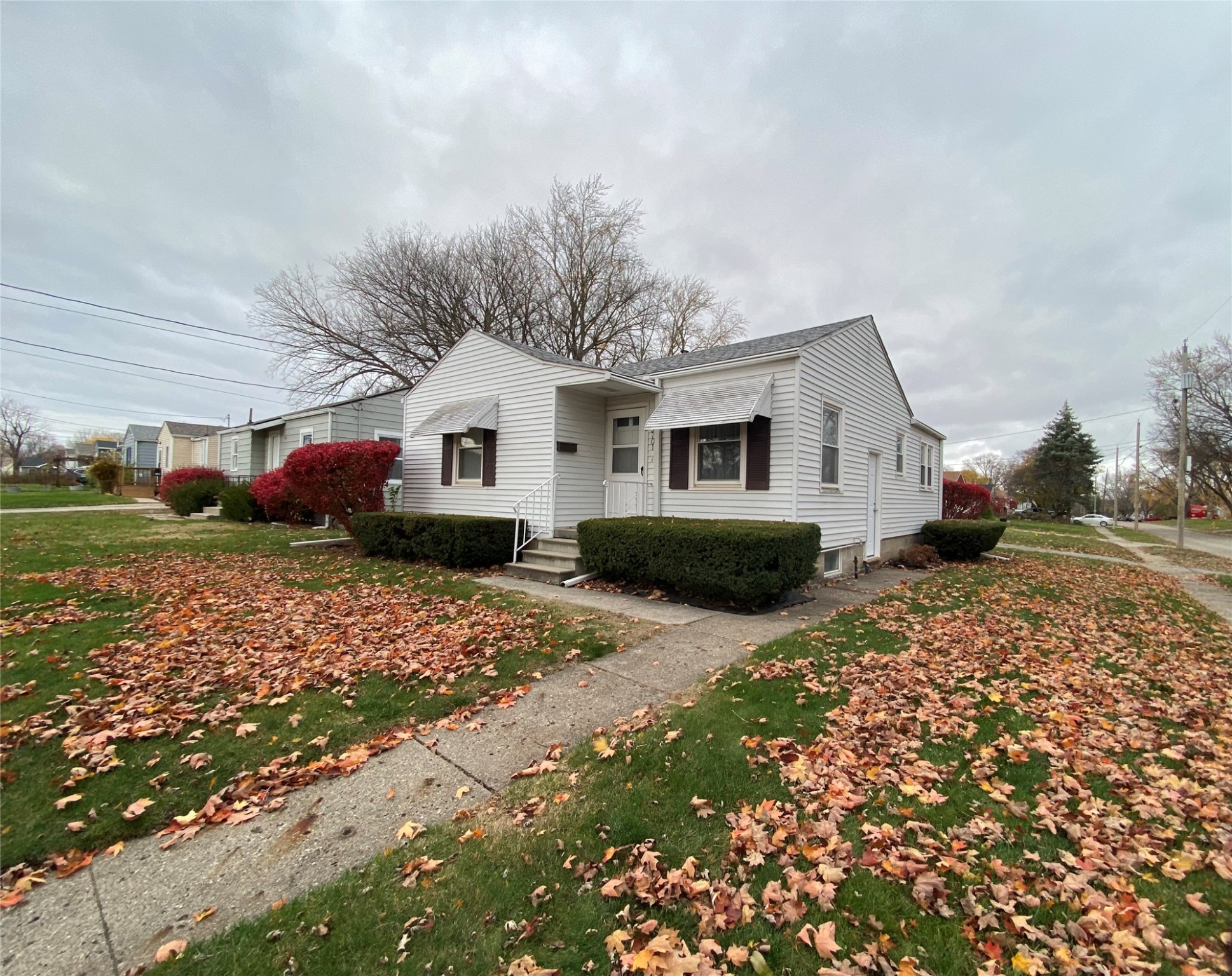 5701 Holcomb Avenue, Des Moines, Iowa image 1