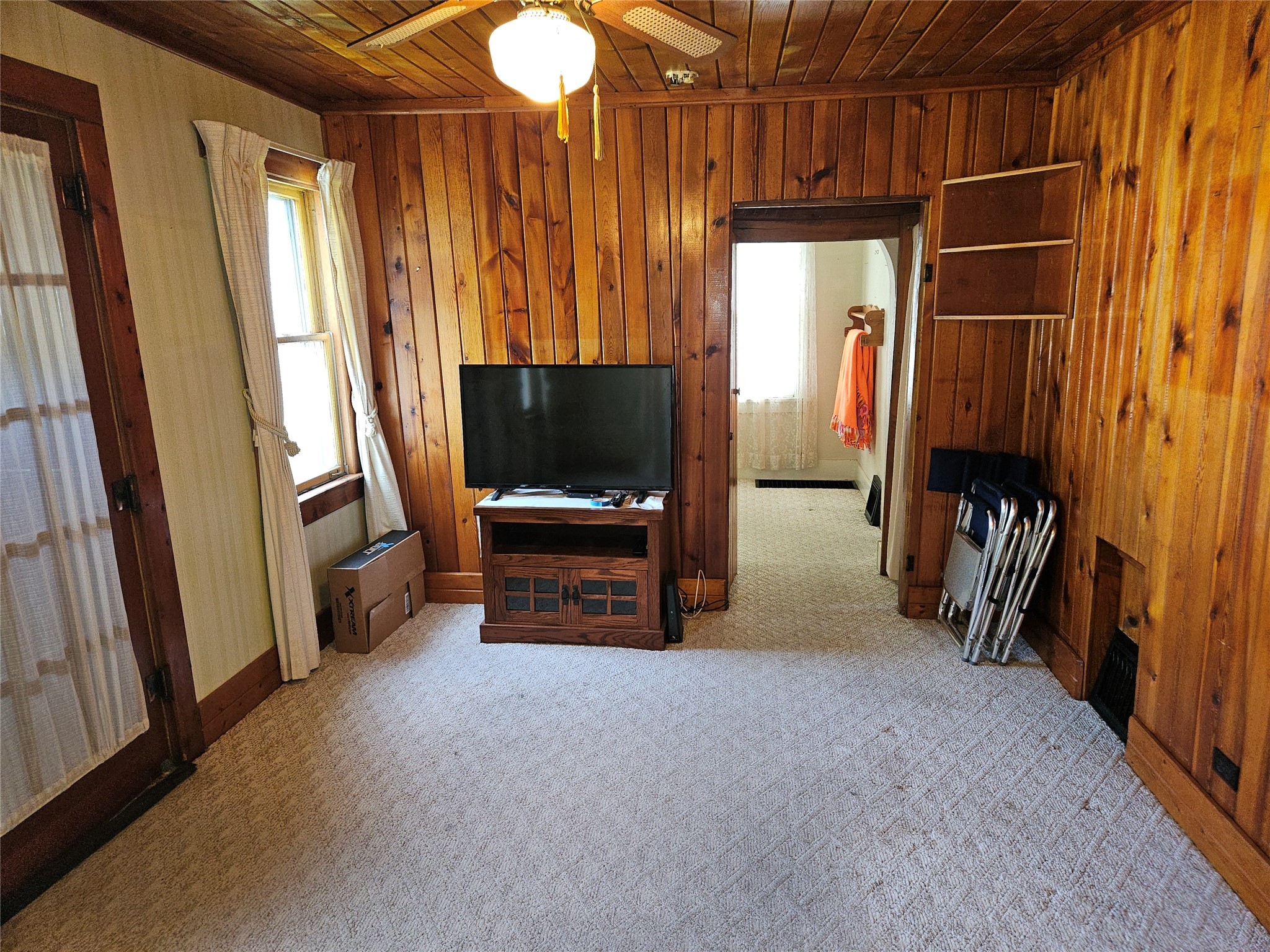 2933 Lyon Street, Des Moines, Iowa image 7