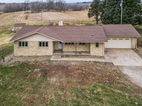 Homes For Sale - 2109 + 2111 Marshalltown Boulevard<br/> Marshall County, Marshalltown, IA 50158