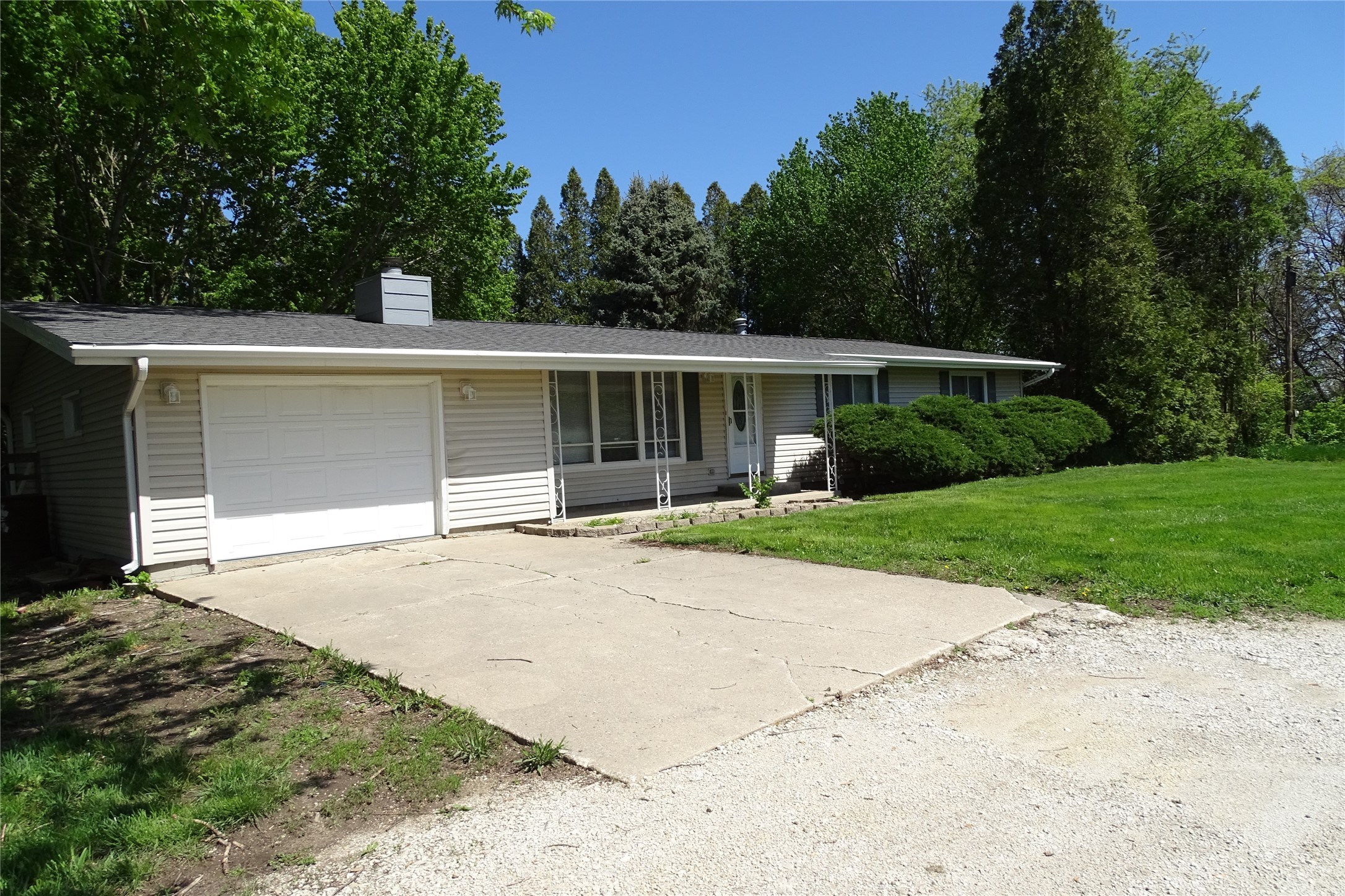 32141 Meadow Road, Adel, Iowa image 1