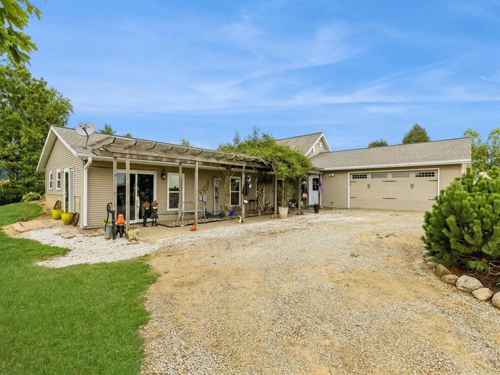 7812 & 7824 N 67th Avenue E