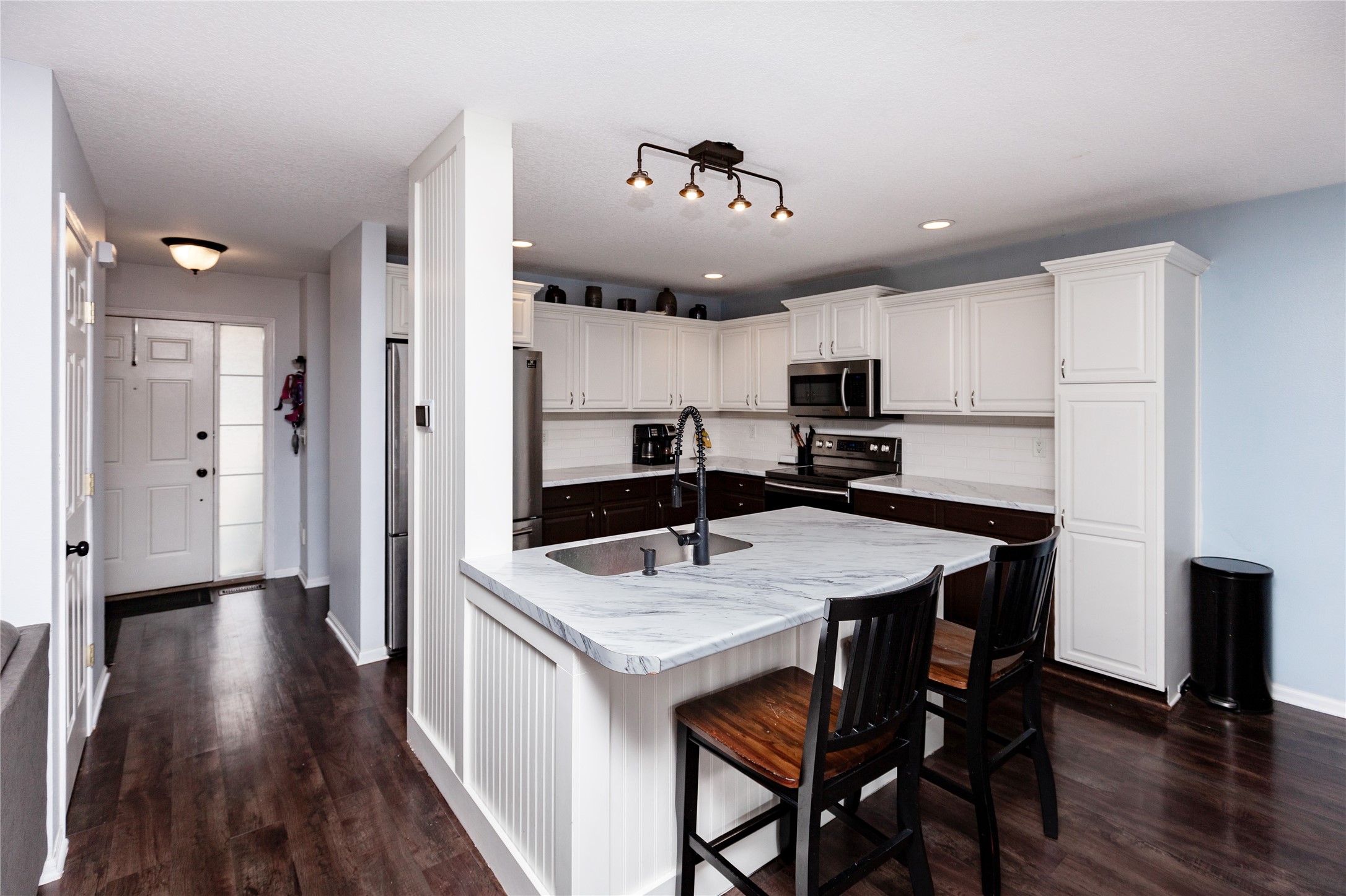 3024 SW Applewood Street