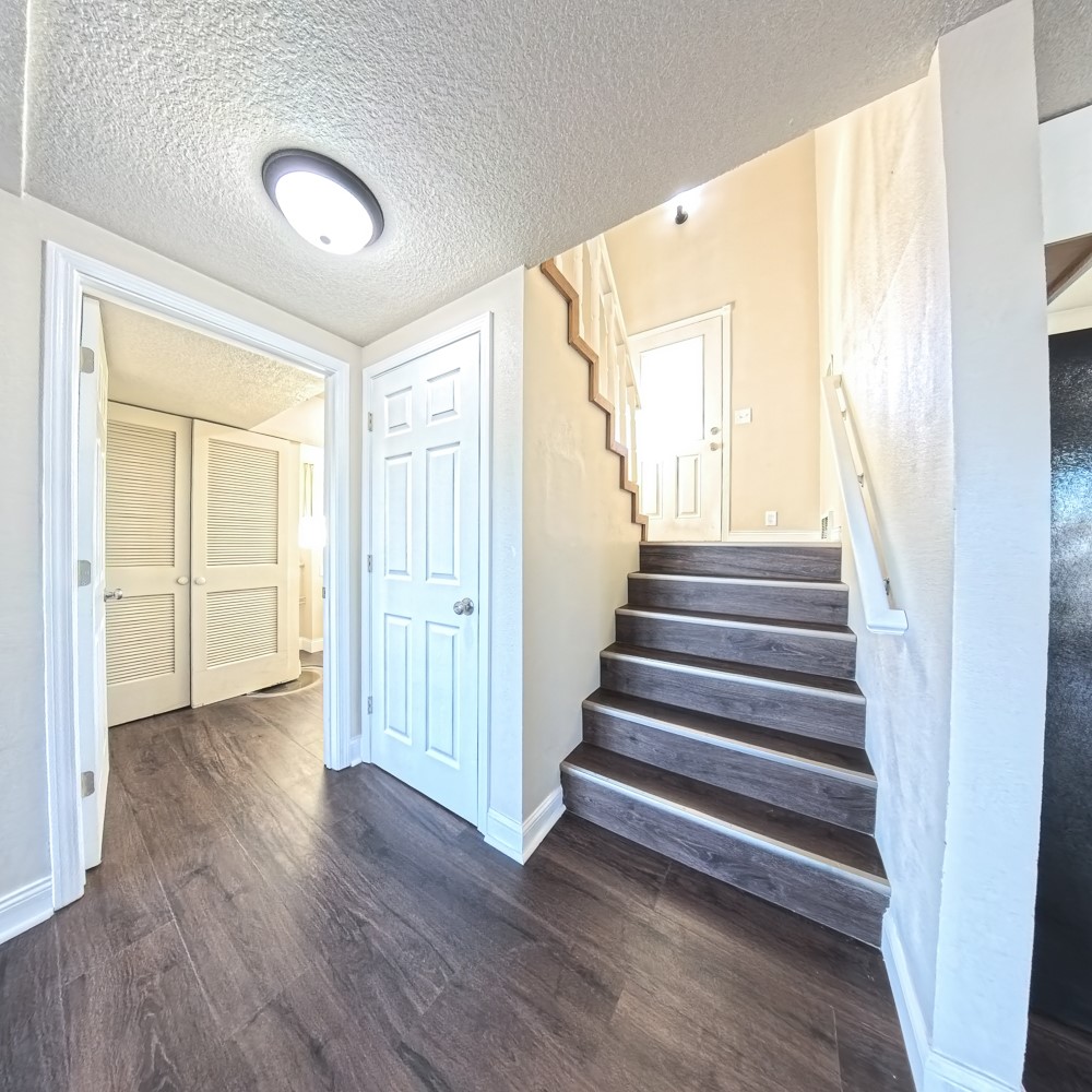 1512 Horse N Buggy Drive