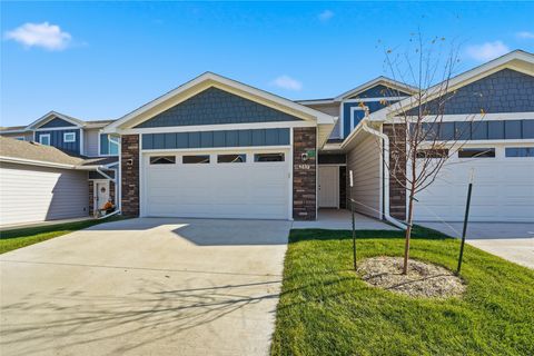 Condo For Sale - 217 NW Waverly Drive<br/> Waukee, IA 50263