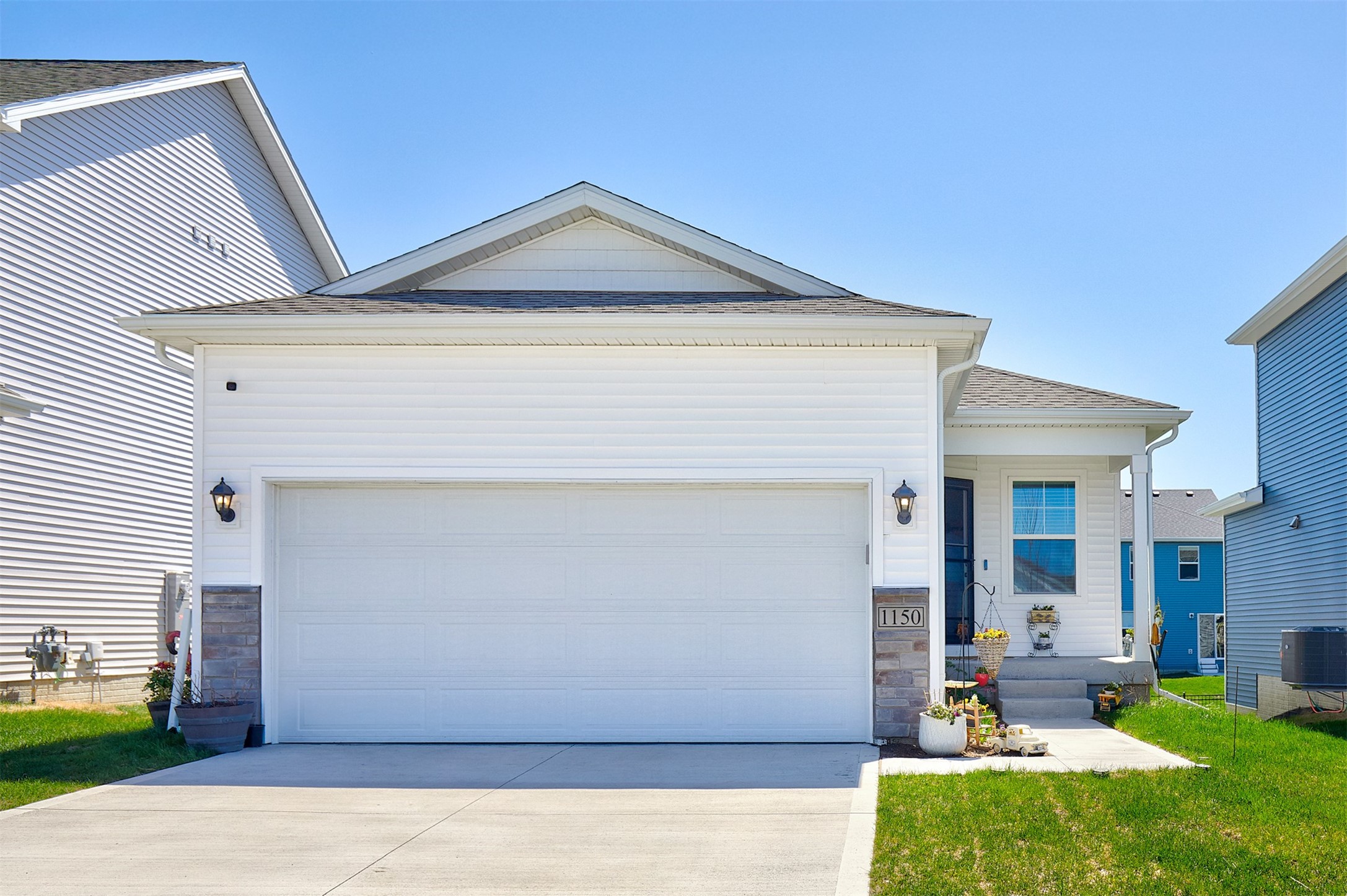 1150 NW Williamsburg Lane, Waukee, Iowa image 1