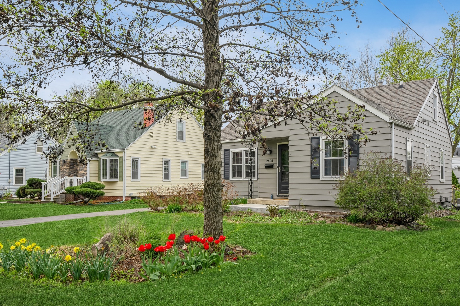 Des Moines, Iowa 50310, United States, 2 Bedrooms Bedrooms, ,2 BathroomsBathrooms,Residential,Pending,87992